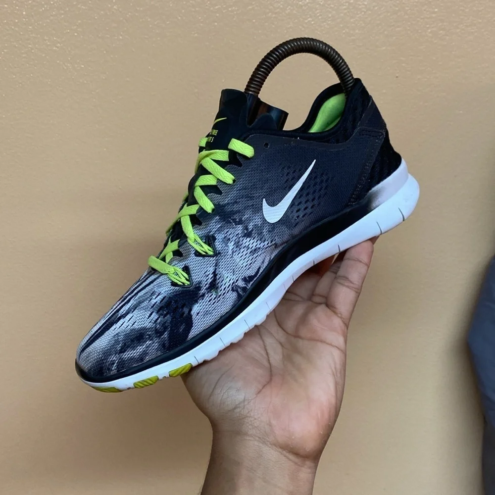 Nike Free TR Fit 5 Women’s Running Sneakers “Black White Gray Volt”